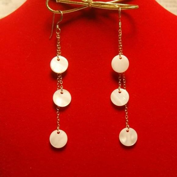 Angel Heart Treasures Jewelry - Handmade 14kt Gold Filled Chain & Shell Earrings